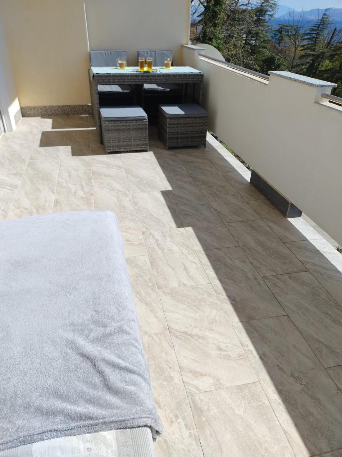 Apartment Tany
